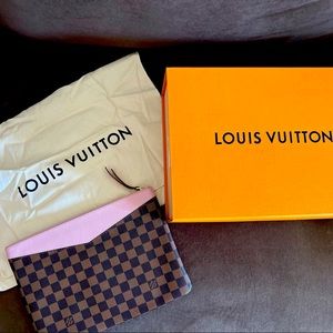 Louis Vitton Damier Ebene Daily Pouch Rose Poudre